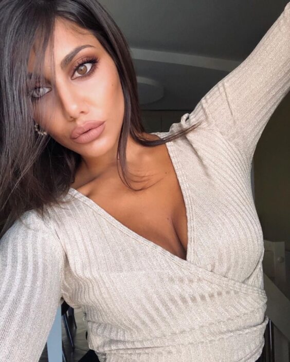 Agenzia Modelle Brescia • FEDERICA TO • NEW FACES, Fotomodella Over 20, Fotomodello Under 18, Fotomodella