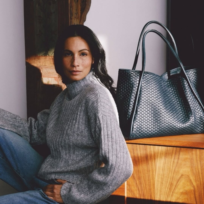 Agenzia Modelle Brescia • FLAMINIA R • Fotomodella Influencer, WOMEN, Fotomodella Over 20