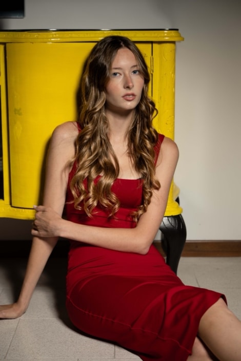 Agenzia Modelle Brescia • FLAVIA A • WOMEN, Fotomodella Legs / Hand, Fotomodella Over 20