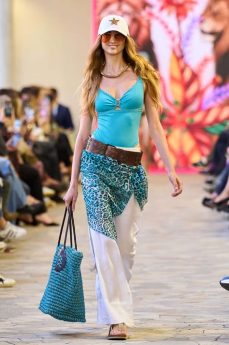 Agenzia Modelle Brescia • FRANCESCA CAM • WOMEN, Fotomodella Legs / Hand, Fotomodella Over 20