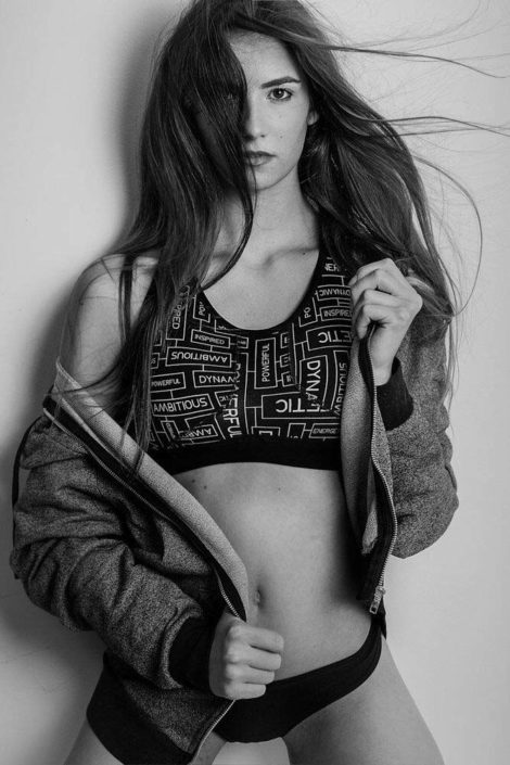 Agenzia Modelle Brescia • GESSICA V • WOMEN, Fotomodella Legs / Hand, Fotomodella Over 30, Fotomodella Over 20