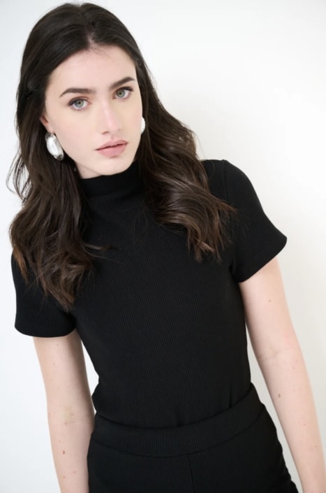 Agenzia Modelle Brescia &bull; GIADA R &bull; Fotomodella Legs / Hand, Fotomodella Over 30, Fotomodella Over 20, INK