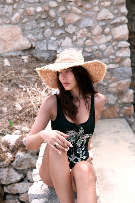 Agenzia Modelle Brescia • GIULIA AC • Fotomodella Influencer, Fotomodella Legs / Hand, Fotomodella Over 30