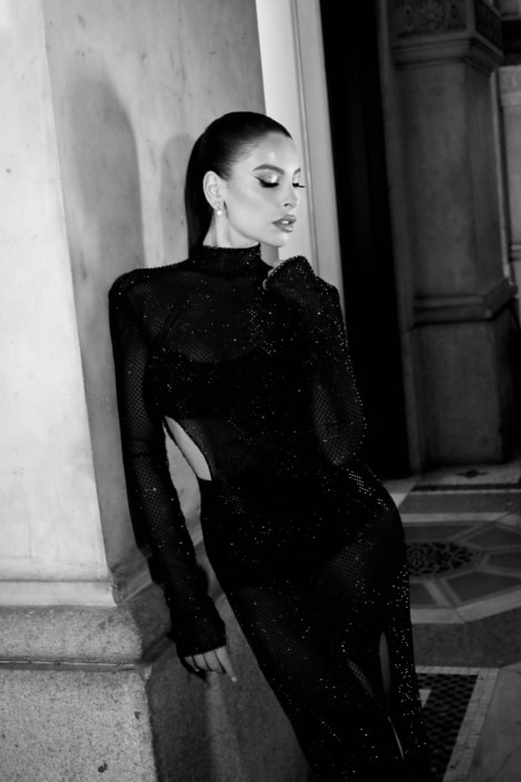 Agenzia Modelle Brescia • GIULIA AC • Fotomodella Influencer, Fotomodella Legs / Hand, Fotomodella Over 30