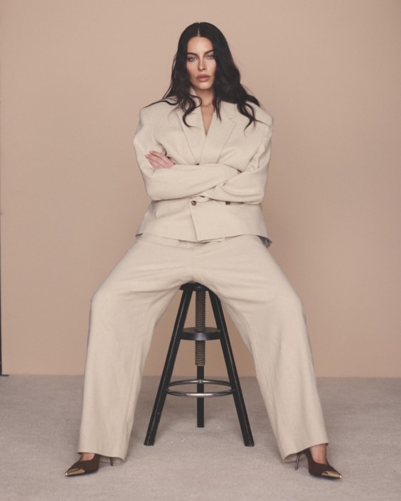 Agenzia Modelle Brescia &bull; GIULIA AC &bull; Fotomodella Influencer, Fotomodella Legs / Hand, Fotomodella Over 30