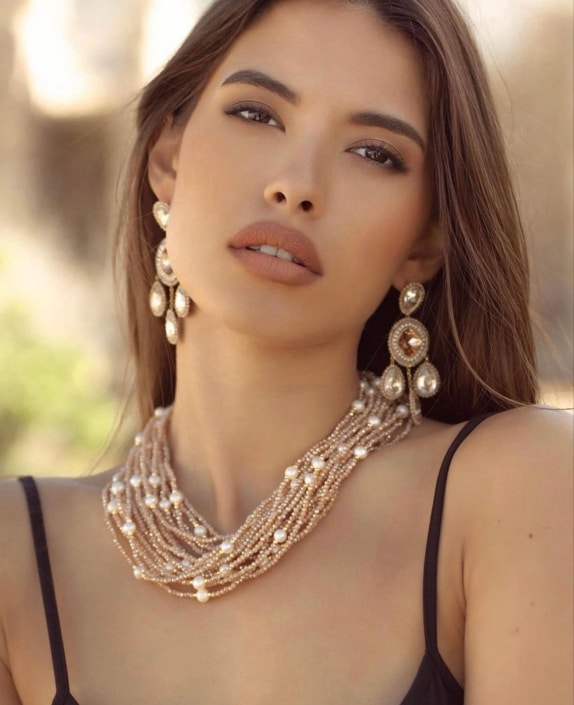 Agenzia Modelle Brescia • GIULIA LC • NEW FACES, Fotomodella Over 20, Fotomodello Under 18, Fotomodella