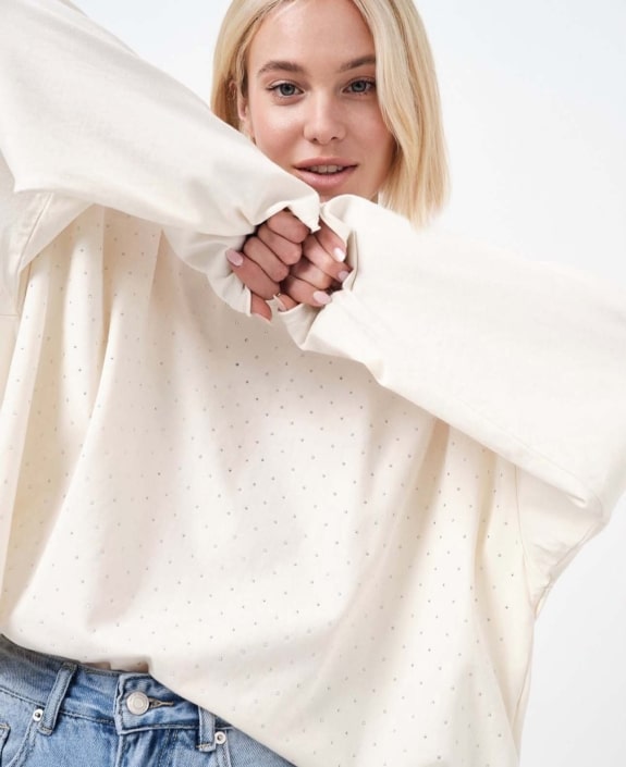 Agenzia Modelle Brescia &bull; GIULIA ZAN &bull; Fotomodella Influencer, WOMEN, Fotomodella Legs / Hand, Fotomodella Over 20, PIEDE/SHOES 37