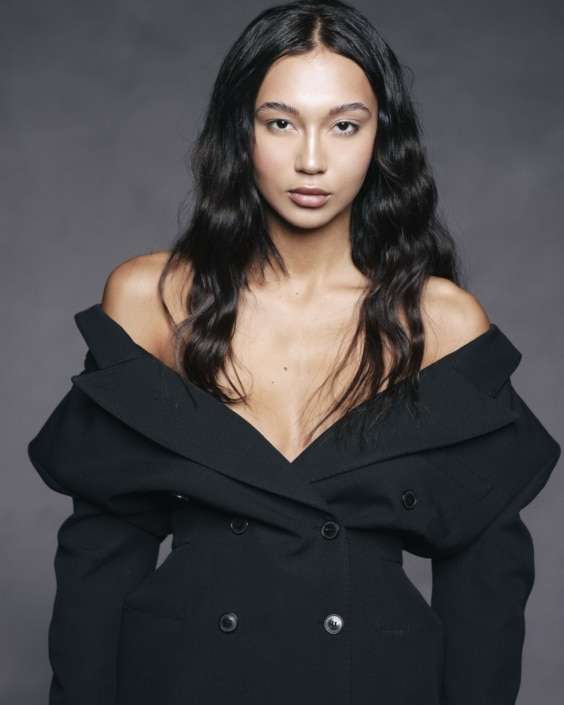 Agenzia Modelle Brescia &bull; GRETA LAURA R &bull; WOMEN, Fotomodella Legs / Hand, Fotomodella Over 30