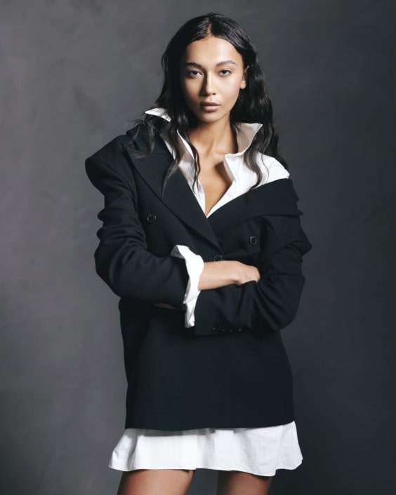 Agenzia Modelle Brescia &bull; GRETA LAURA R &bull; WOMEN, Fotomodella Legs / Hand, Fotomodella Over 30