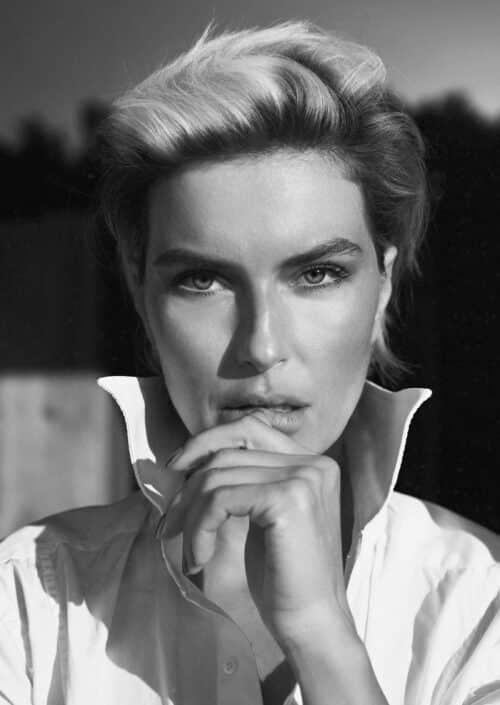 Agenzia Modelle Brescia • PETRA Z • Fotomodella Influencer, WOMEN, Fotomodella Over 20