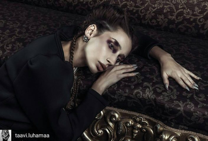 Agenzia Modelle Brescia • INNA Z • WOMEN, Fotomodella Legs / Hand, Fotomodella Over 30, Fotomodella Over 20, PIEDE/SHOES 37