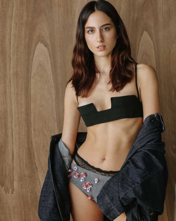 Agenzia Modelle Brescia • LUCREZIA N • WOMEN, Fotomodella Over 20