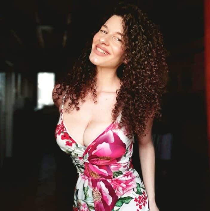 Agenzia Modelle Brescia • MARIA V • DEVELOPMENT, Fotomodella Legs / Hand, Fotomodella Over 30, Fotomodella Over 20