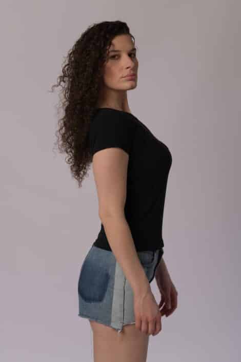 Agenzia Modelle Brescia • MARIA V • DEVELOPMENT, Fotomodella Legs / Hand, Fotomodella Over 30, Fotomodella Over 20