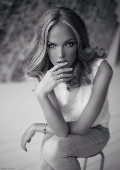 Agenzia Modelle Brescia • MARINA K • WOMEN, Fotomodella Legs / Hand, Fotomodella Over 30, PIEDE/SHOES 37