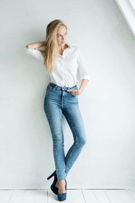 Agenzia Modelle Brescia • MARINA K • WOMEN, Fotomodella Legs / Hand, Fotomodella Over 30, PIEDE/SHOES 37
