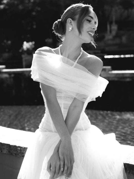 Agenzia Modelle Brescia &bull; MARTINA BR &bull; Fotomodella Influencer, WOMEN, Fotomodella Legs / Hand, Fotomodella Over 20