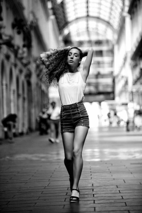 Agenzia Modelle Brescia • MIRIAM A • NEW FACES, Fotomodella Over 20, Fotomodello Under 18, Fotomodella, PIEDE/SHOES 37