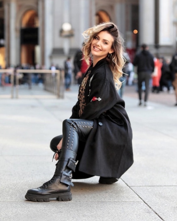 Agenzia Modelle Brescia • MIRYEA S • Fotomodella Over 20, Fotomodella