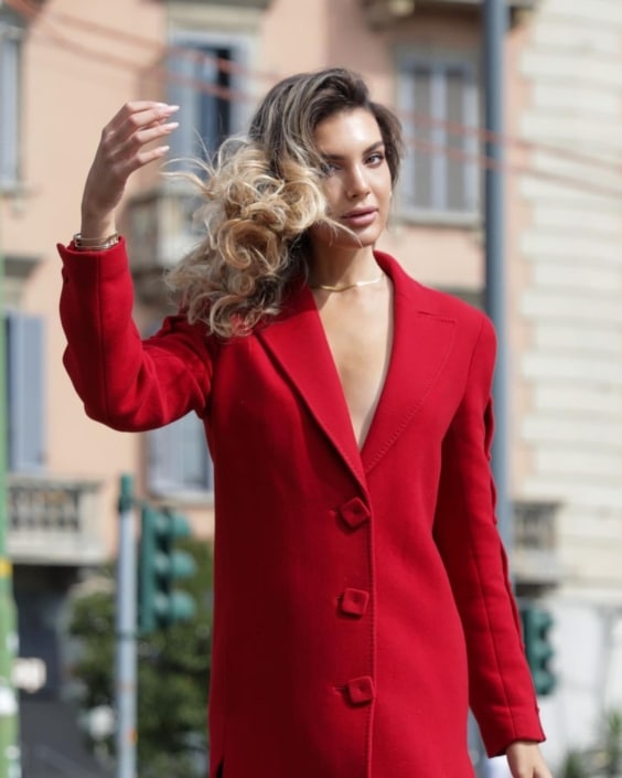 Agenzia Modelle Brescia • MIRYEA S • Fotomodella Over 20, Fotomodella