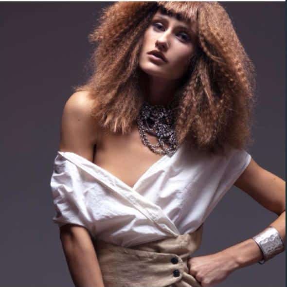 Modelle Brescia • OLGA B • DEVELOPMENT, Beauty, E-Commerce, Fotomodella Legs / Hand, Fotomodella Over 30, Intimo, Abiti da Sposa, Fittings