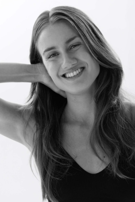 Agenzia Modelle Brescia • OLGA N • Fotomodella Influencer, WOMEN