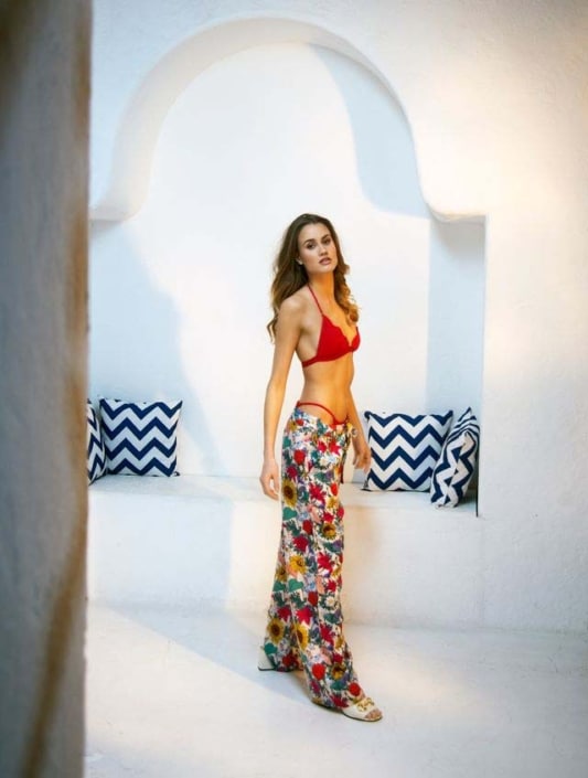 Agenzia Modelle Brescia • OLGA N • Fotomodella Influencer, WOMEN, PIEDE/SHOES 37