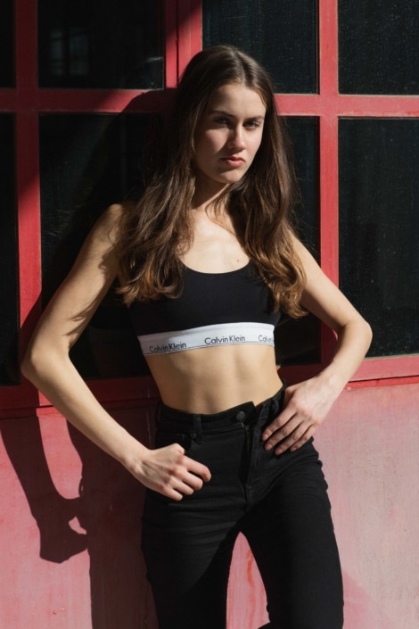 Agenzia Modelle Brescia • OLGA N • Fotomodella Influencer, WOMEN, PIEDE/SHOES 37