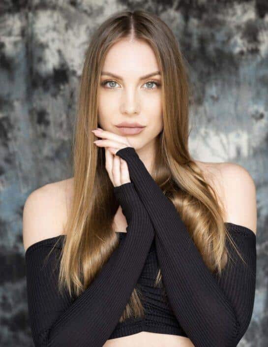 Agenzia Modelle Brescia • POLINA F • Fotomodella Influencer, WOMEN, Fotomodella Over 20