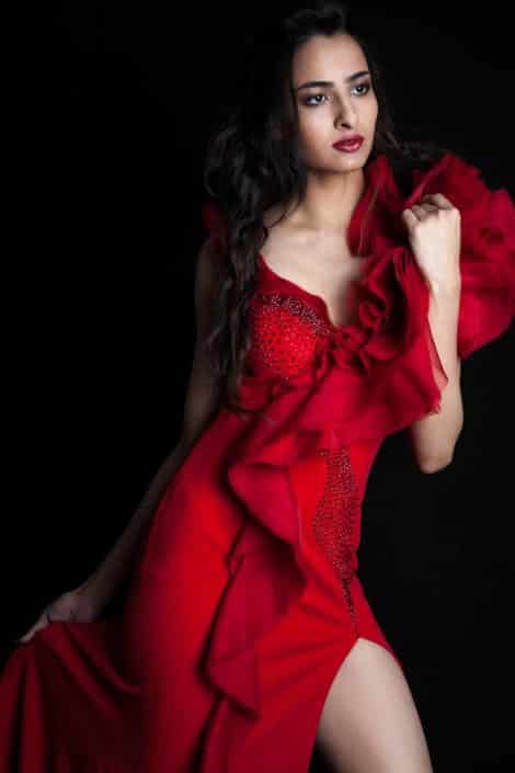 Agenzia Modelle Brescia • PRIYA S • NEW FACES, Fotomodella Over 20, Fotomodello Under 18, Fotomodella