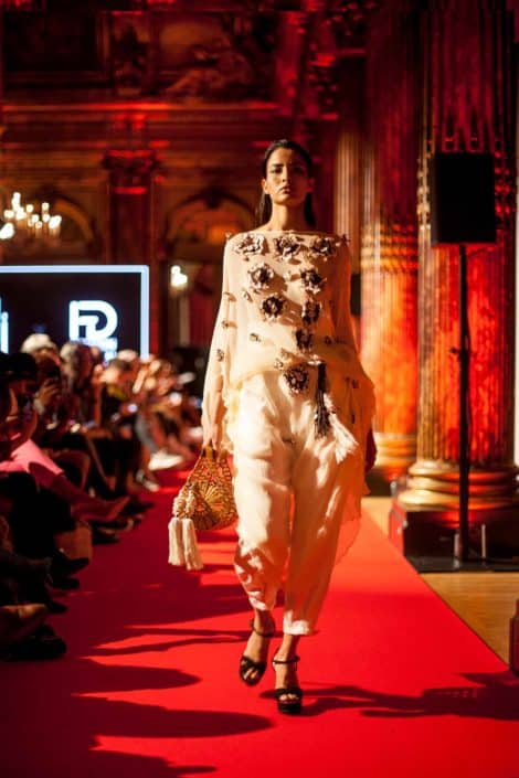 Agenzia Modelle Brescia • PRIYA S • NEW FACES, Fotomodella Over 20, Fotomodello Under 18, Fotomodella