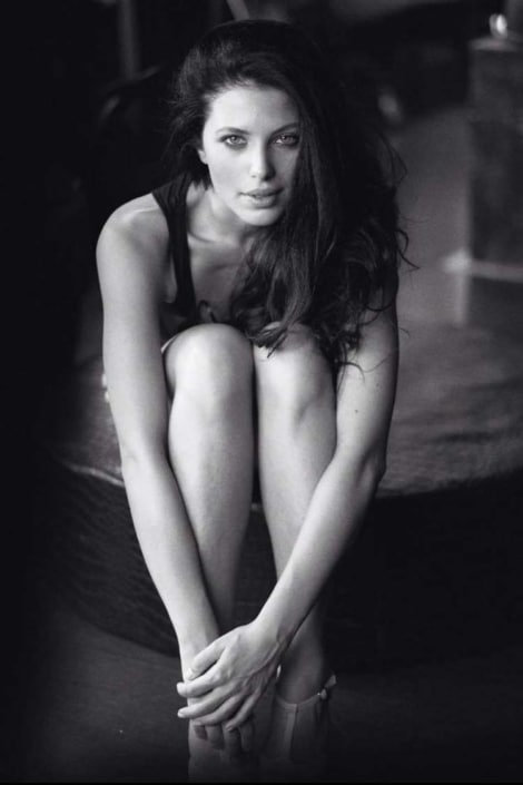 Agenzia Modelle Brescia &bull; SABRINA Z &bull; Fotomodella Influencer, WOMEN, Fotomodella Legs / Hand, Fotomodella Over 30