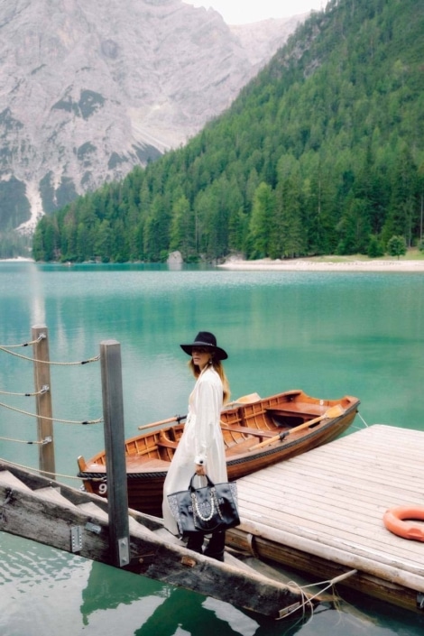 Agenzia Modelle Brescia &bull; SABRINA Z &bull; Fotomodella Influencer, WOMEN, Fotomodella Legs / Hand, Fotomodella Over 30