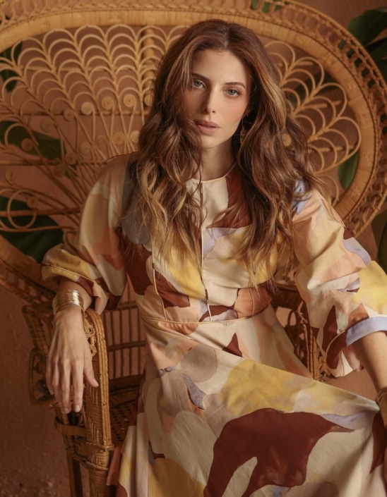 Agenzia Modelle Brescia &bull; SABRINA Z &bull; Fotomodella Influencer, WOMEN, Fotomodella Legs / Hand, Fotomodella Over 30