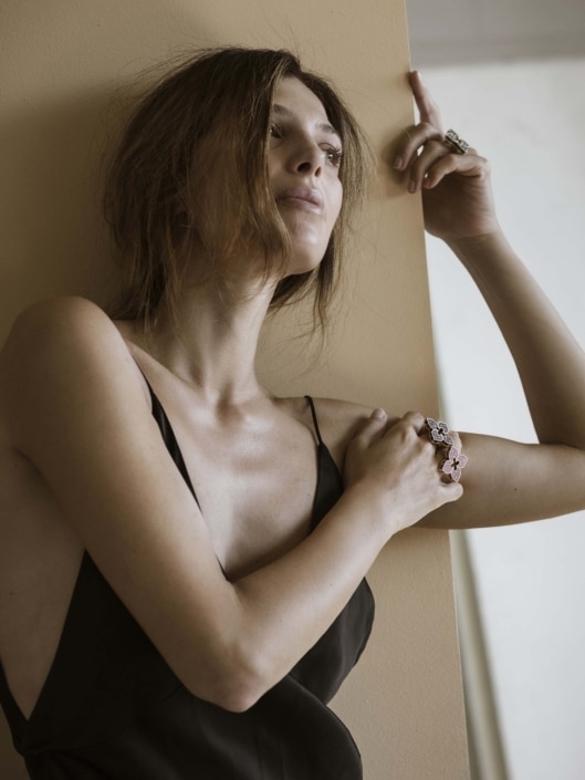 Agenzia Modelle Brescia &bull; SABRINA Z &bull; Fotomodella Influencer, WOMEN, Fotomodella Legs / Hand, Fotomodella Over 30