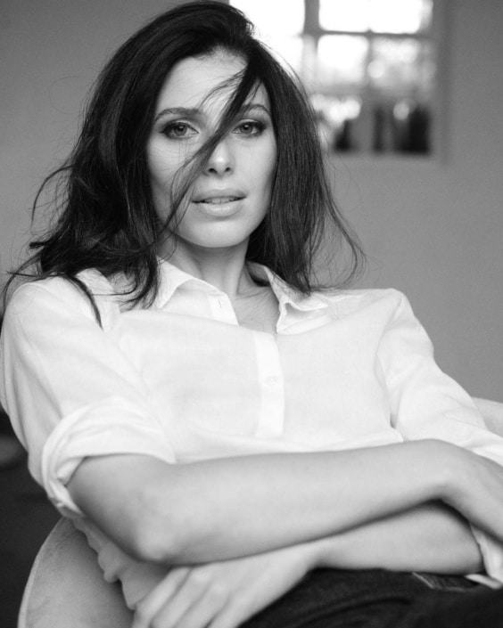 Agenzia Modelle Brescia &bull; SABRINA Z &bull; Fotomodella Influencer, WOMEN, Fotomodella Legs / Hand, Fotomodella Over 30