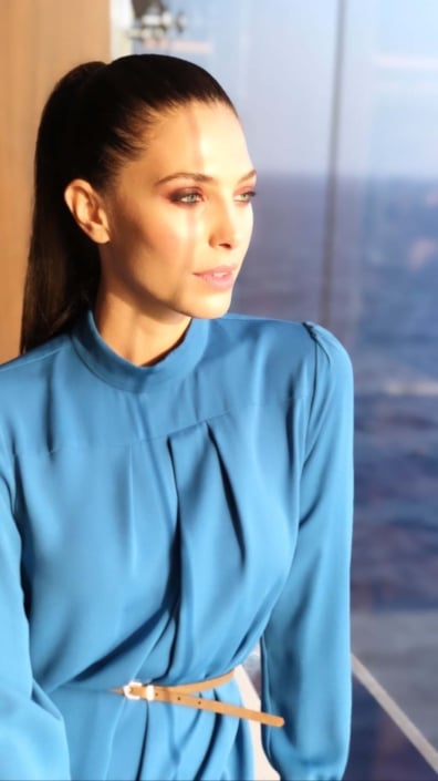 Agenzia Modelle Brescia &bull; SABRINA Z &bull; Fotomodella Influencer, WOMEN, Fotomodella Legs / Hand, Fotomodella Over 30