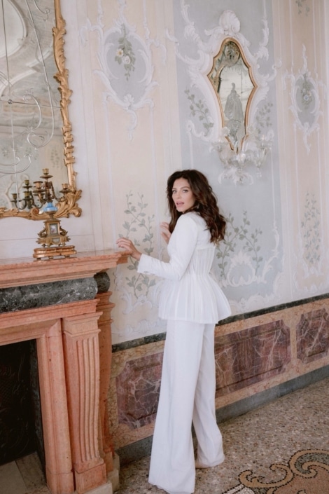 Agenzia Modelle Brescia &bull; SABRINA Z &bull; Fotomodella Influencer, WOMEN, Fotomodella Legs / Hand, Fotomodella Over 30