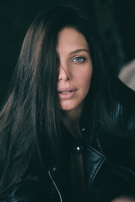 Agenzia Modelle Brescia &bull; SABRINA Z &bull; Fotomodella Influencer, WOMEN, Fotomodella Legs / Hand, Fotomodella Over 30