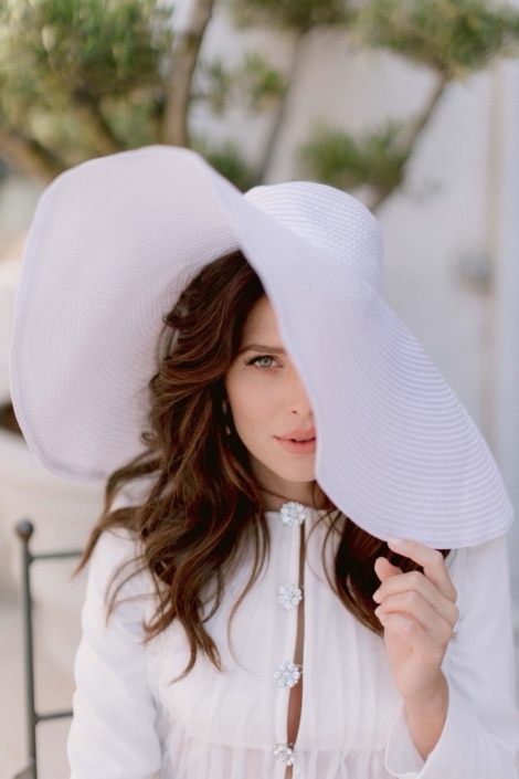 Agenzia Modelle Brescia &bull; SABRINA Z &bull; Fotomodella Influencer, WOMEN, Fotomodella Legs / Hand, Fotomodella Over 30