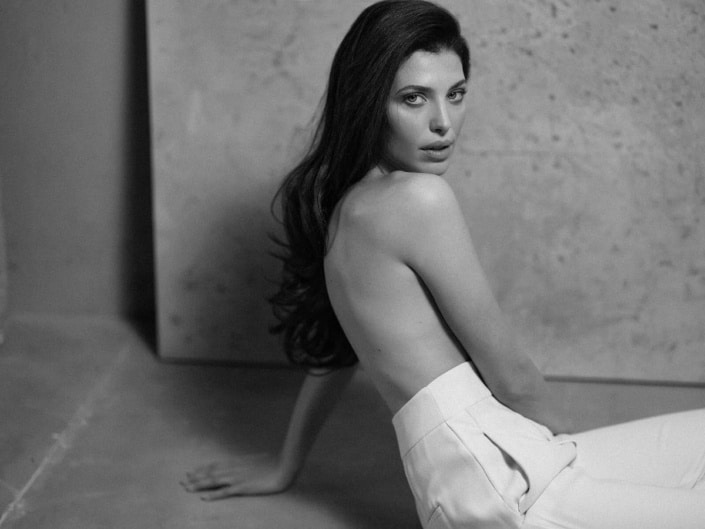 Agenzia Modelle Brescia &bull; SABRINA Z &bull; Fotomodella Influencer, WOMEN, Fotomodella Legs / Hand, Fotomodella Over 30