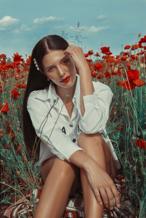 Agenzia Modelle Brescia &bull; SABRINA Z &bull; Fotomodella Influencer, WOMEN, Fotomodella Legs / Hand, Fotomodella Over 30