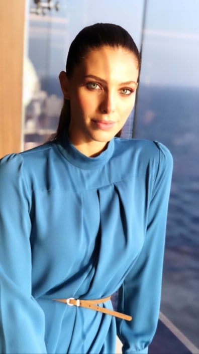 Agenzia Modelle Brescia &bull; SABRINA Z &bull; Fotomodella Influencer, WOMEN, Fotomodella Legs / Hand, Fotomodella Over 30