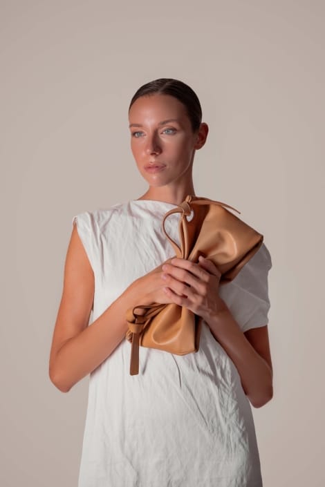 Agenzia Modelle Brescia • SARA BAR • WOMEN, Fotomodella Legs / Hand, Fotomodella Over 30, Fotomodella Over 20