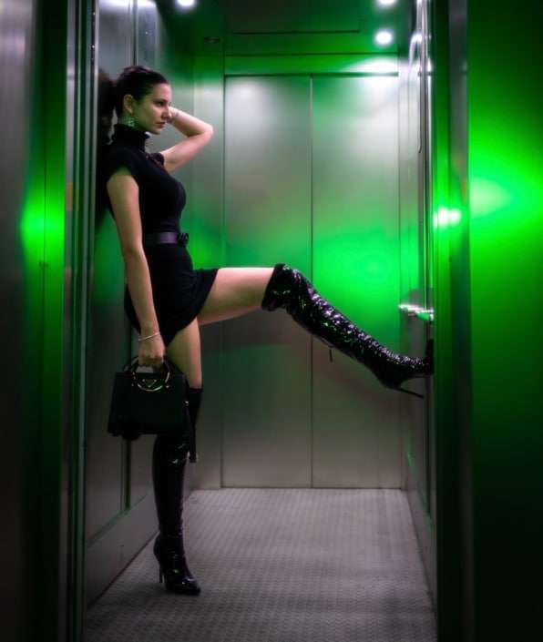 Agenzia Modelle Brescia &bull; SARA BI &bull; Fotomodella Influencer, WOMEN, PIEDE/SHOES 37