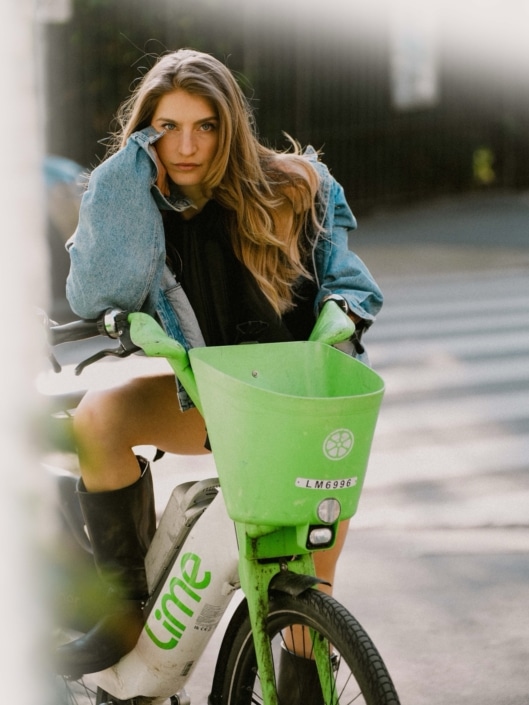 Agenzia Modelle Brescia &bull; SHARI M &bull; Fotomodella Influencer, WOMEN