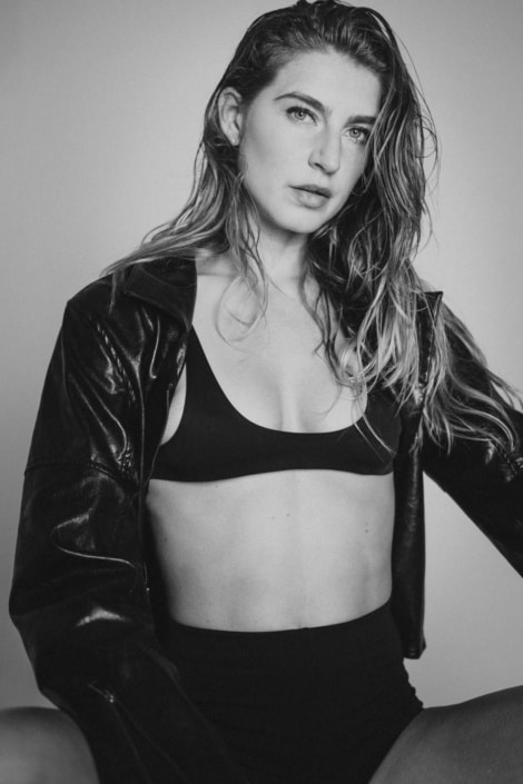 Agenzia Modelle Brescia • SHARI M • Fotomodella Influencer, WOMEN