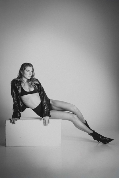 Agenzia Modelle Brescia • SHARI M • Fotomodella Influencer, WOMEN