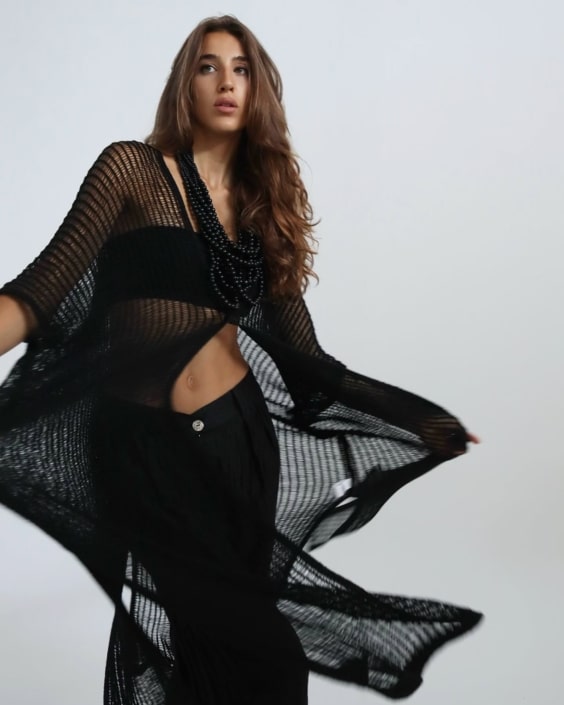 Agenzia Modelle Brescia • SOFIA BO • WOMEN, Fotomodella Legs / Hand, Fotomodella Over 20