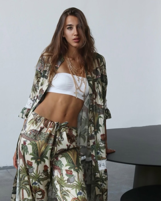 Agenzia Modelle Brescia • SOFIA BO • WOMEN, Fotomodella Legs / Hand, Fotomodella Over 20